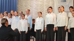 Улетай на крыльях ветра.Хор ЦДШИ Пермь