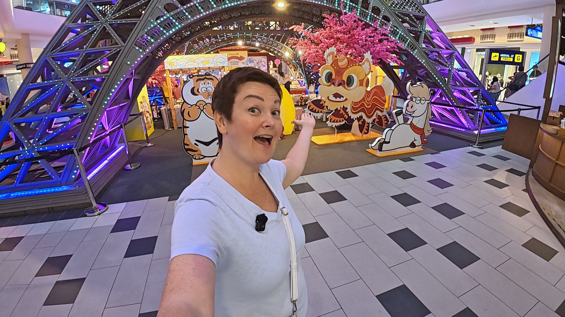 ХАЛЯВА! Таиланд рай для ГУРМАНОВ! Попали на китайскую ЯРМАРКУ в Терминал 21 в Паттайе! ШОППИНГ Влог смотреть онлайн