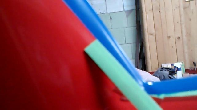 №184- Удаляю маскировку на фюзеляже после покраски синим цветом.