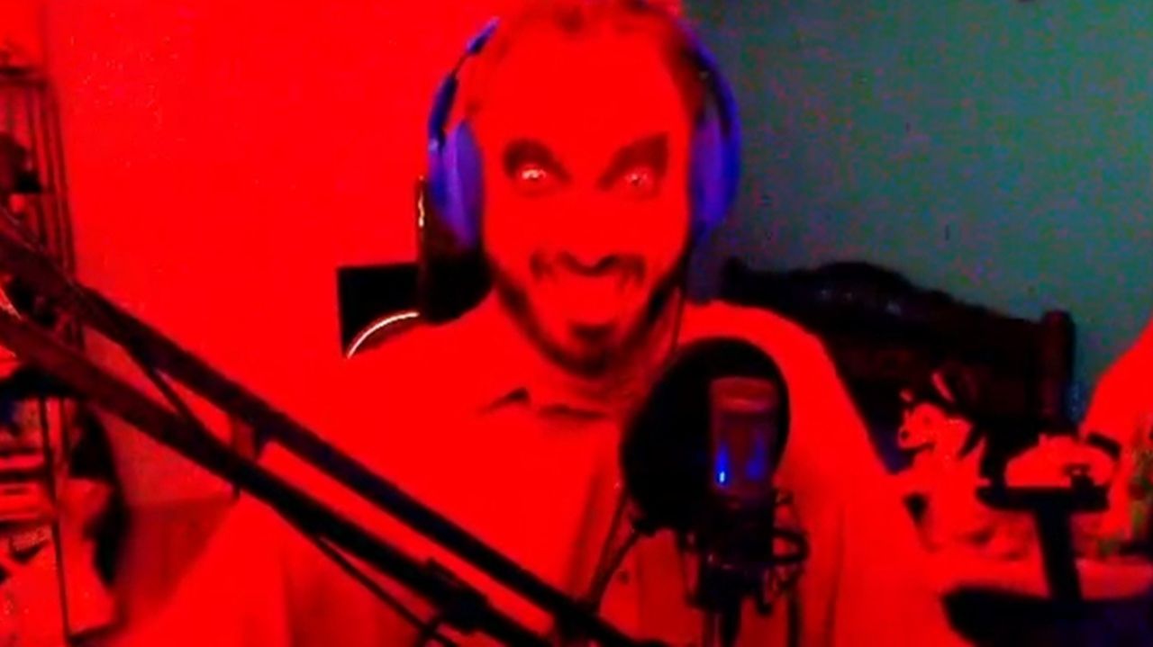 💀 Чат умолял Lasqa не читать ЭТУ крипипасту…