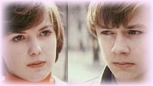 У Алёнки карие глаза