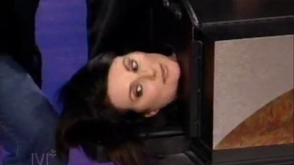 The Megan Mullally Show 10 13 06 Megan gets cut in half