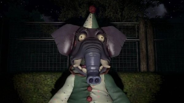 Мимик бегает за мной