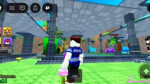 Убеги от лавы ради брейнротов в Roblox.