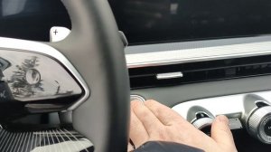 Exeed TXL: Замена щеток стеклоочистителя