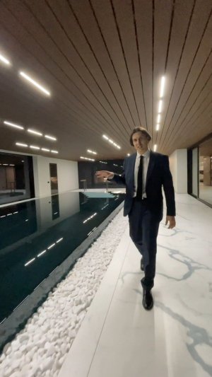 Бассейн с эффектом твердой воды