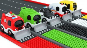 Игрушечные машинки. Игра с цветными шариками.