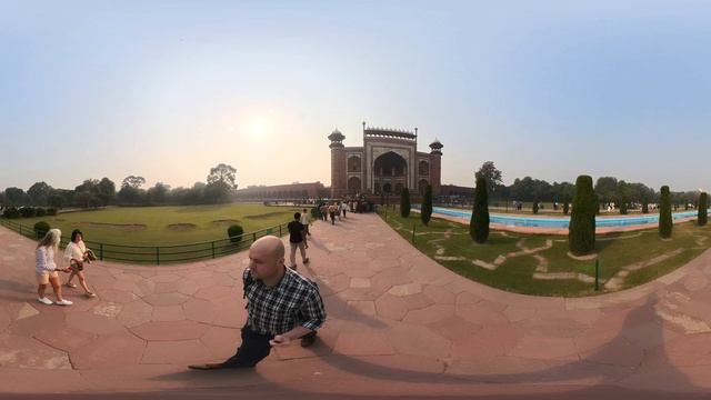 Поездка в мавзолей-мечеть Тадж-Махал, Агра, Индия. Видео 360 смотреть онлайн