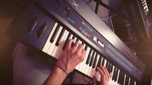 Музыкальная зарисовка на синтезаторе Yamaha DX7