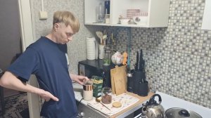 НАМОЛОЛ МНОГО КОФЕ ☕