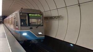 Метро Москвы очень красивая подборка станций и проезд метропоезда