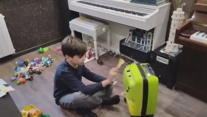 Андрей Гончаров (10 лет). Ударным инструментам посвящается. Андрей играет.