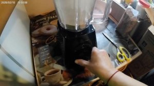 Распаковка и испытание нового блендера.