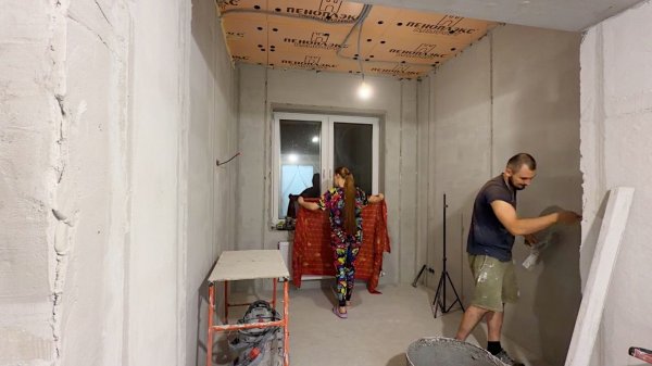 Решили начать раньше времени. Строим дом в деревне. Делаем ремонт своими руками.