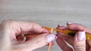 Проще некуда. Показываю самое начало вязания крючком