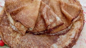 Самый лёгкий рецепт ажурных блинов для начинающих хозяюшек.