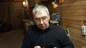 Один белый, другой серый...!