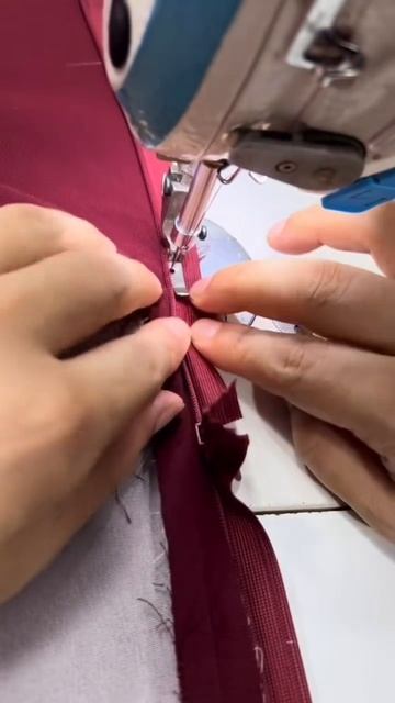 Втачиваем потайную молнию смотреть онлайн