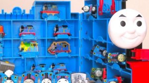 Паровозик Томас и его большой фургон с друзьями. Видео для детей. #дети #видеодлядетей