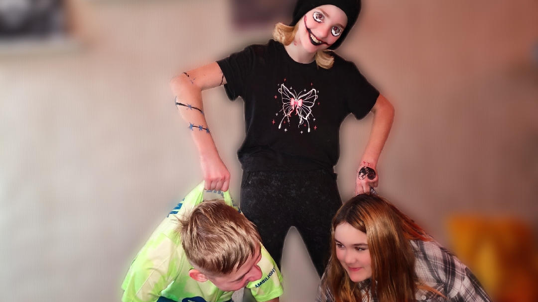 МОМО Хочет УБИТЬ НАС ! Зря мы туда пришли* смотреть онлайн