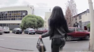 Брюнетка в латексных Лосинах.Сочетание стиля,моды и красоты.