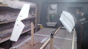 №205- Под грунтовка крыла и стабилизатора.