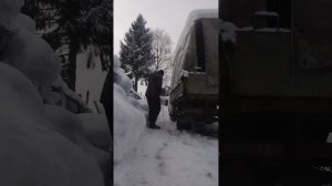 Убираю снег. 2-3 видео.