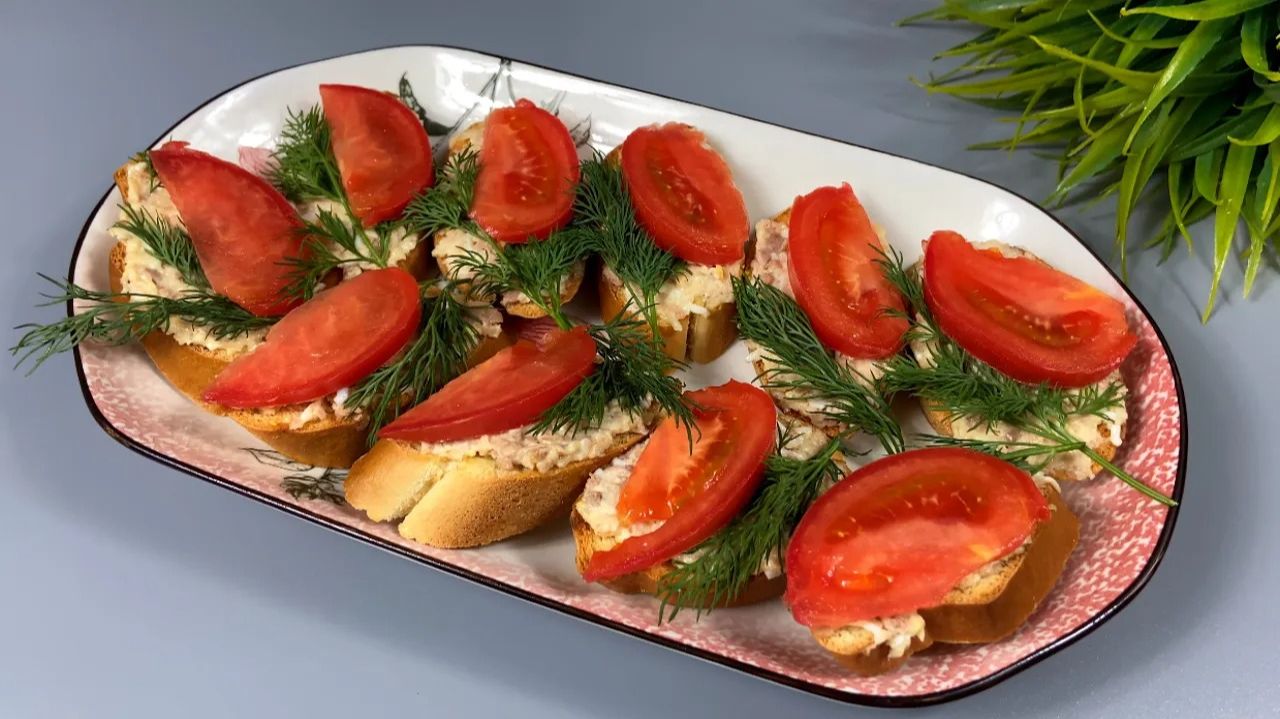 Бутерброды "КАРДИНАЛ" попробовала в гостях и сразу ВЛЮБИЛАСЬ! Вкусно, просто и КРАСИВО! смотреть онлайн