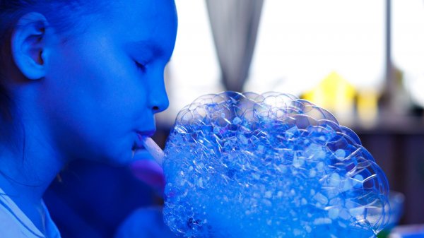 Мыльные эксперименты: Пузыри, мало и бомбочки