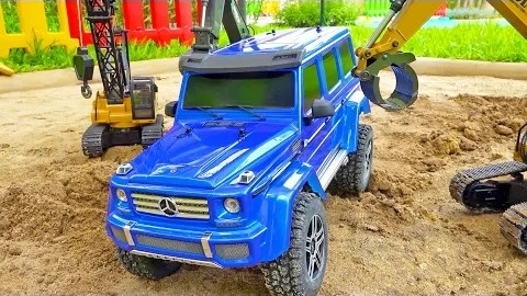 Радиоуправляемая игрушечная машинка с игрушечным грузовиком для смотреть онлайн