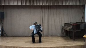 Демидова Вероника г. Калтан Дши 42. А. Доренский Закарпатский танец.