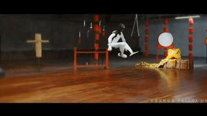 Робот владеет кунг-фу