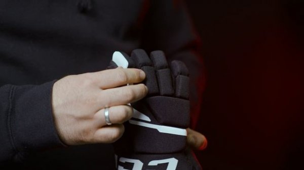 🧤 CCM NEXT (YT, 2023): перчатки для юных хоккеистов | Обзор новинки