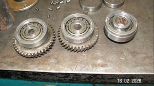 Подготовка шестерёнок для переднего редуктора.