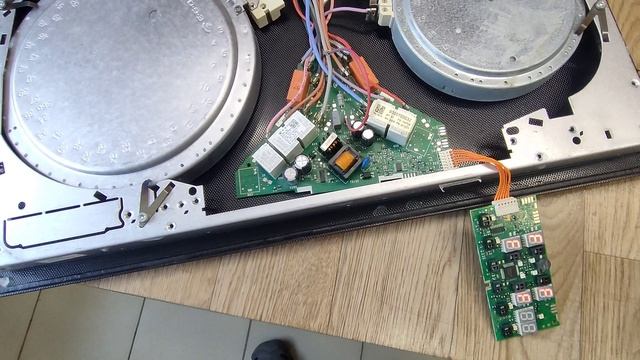 Варочная панель Siemens ошибка F0