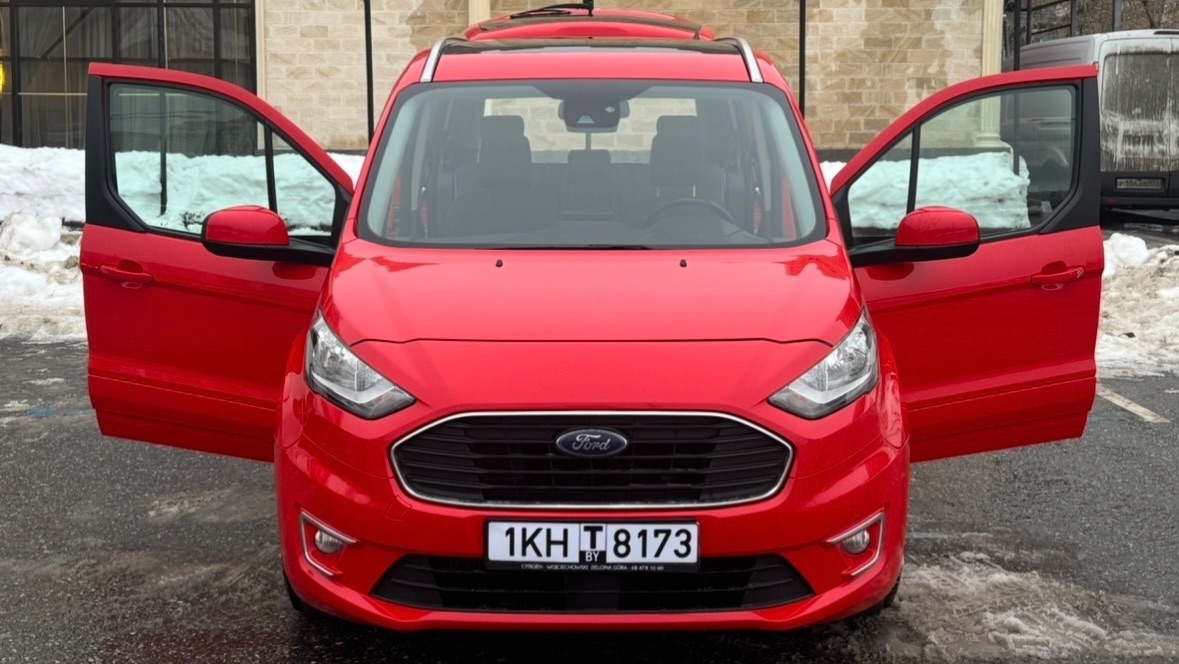 FORD TOURNEO CONNECT 2020 год! Идеальное состояние! смотреть онлайн