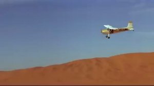 Официальный трейлер "В плену песков (1993)"