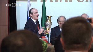 Рамазан Абдулатипов вручил Минтимеру Шаймиеву орден «За заслуги перед Республикой Дагестан»