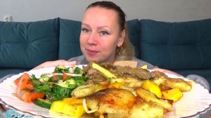 Мукбанг картофель по домашнему, салат овощной, печень куриная! Еда вкуснота.