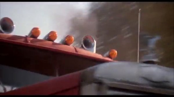 Официальный трейлер "Изо всех сил / Meet Me Half Way (1987)"