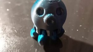 Осьминог бежит футаж