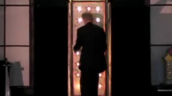 Baffling Bill-De Yip Louie Lightbulbs thru girl