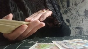 Пауза или конец отношений? Расклад Таро