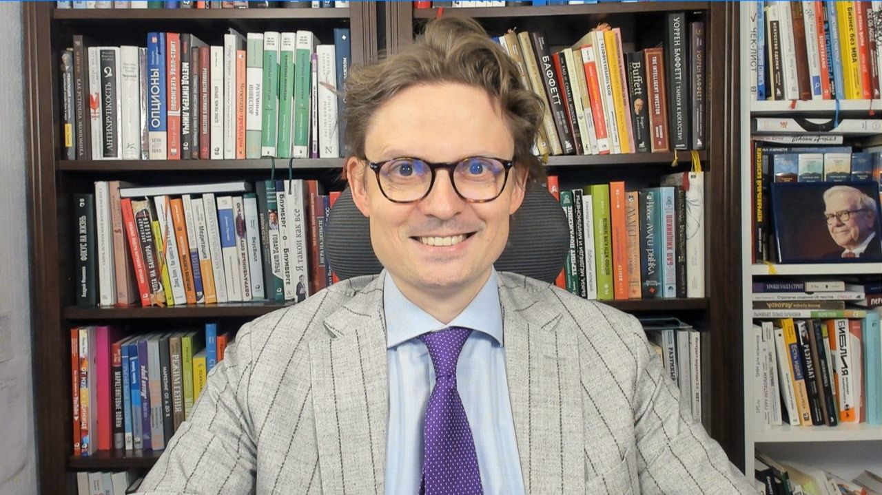 В банковских акциях начинается ралли - где наибольший потенциал? Айтишка ожила - надолго ли? смотреть онлайн