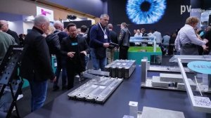 Быстрый и простой монтаж солнечных панелей на плоских крышах и на фасадах от Aerocompact