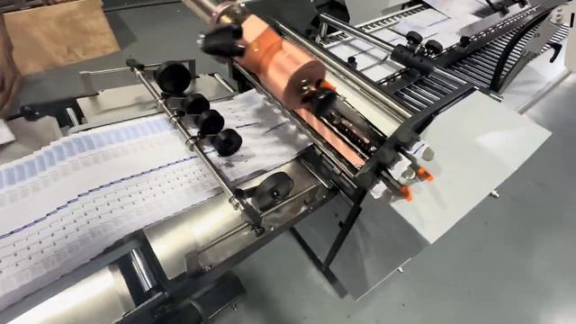 Speed Machinery - Фальцевальная машина (кассетного типа) Т600