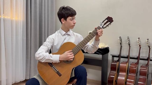 Piter van der Staak
Bellefleur смотреть онлайн