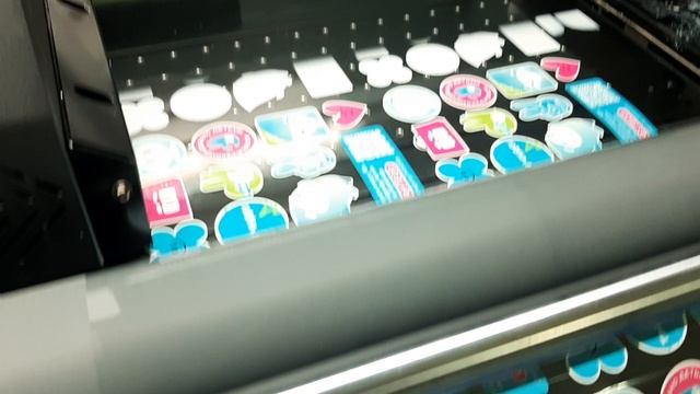 Печать стикерпаков в Санкт-Петербурге. Доставка по России до пункта выдачи Яндекс