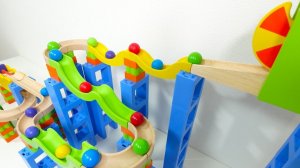 СТРОИМ ЦВЕТНУЮ ДЕРЕВЯННУЮ ГОРКУ ДЛЯ ШАРИКОВ АСМР ВИДЕО ДЛЯ ДЕТЕЙ ДЕТСКИЙ КАНАЛ ИГРАЛКИ-ЗАЛИПАЛКИ