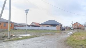 Мы поехали в магазин за землёй